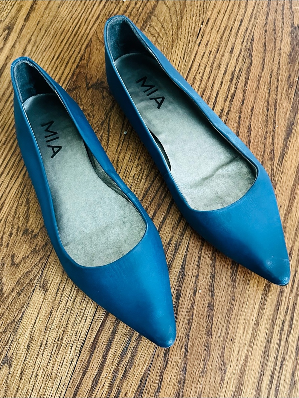 MIA Teal Blue Leather Pointed Toe Flats Size 9 Minimalist Chic